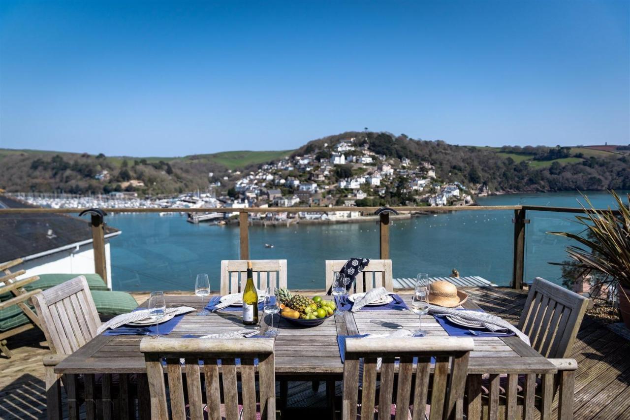 Uphigh - Elevated Family Home With Stunning River Views Dartmouth Luaran gambar