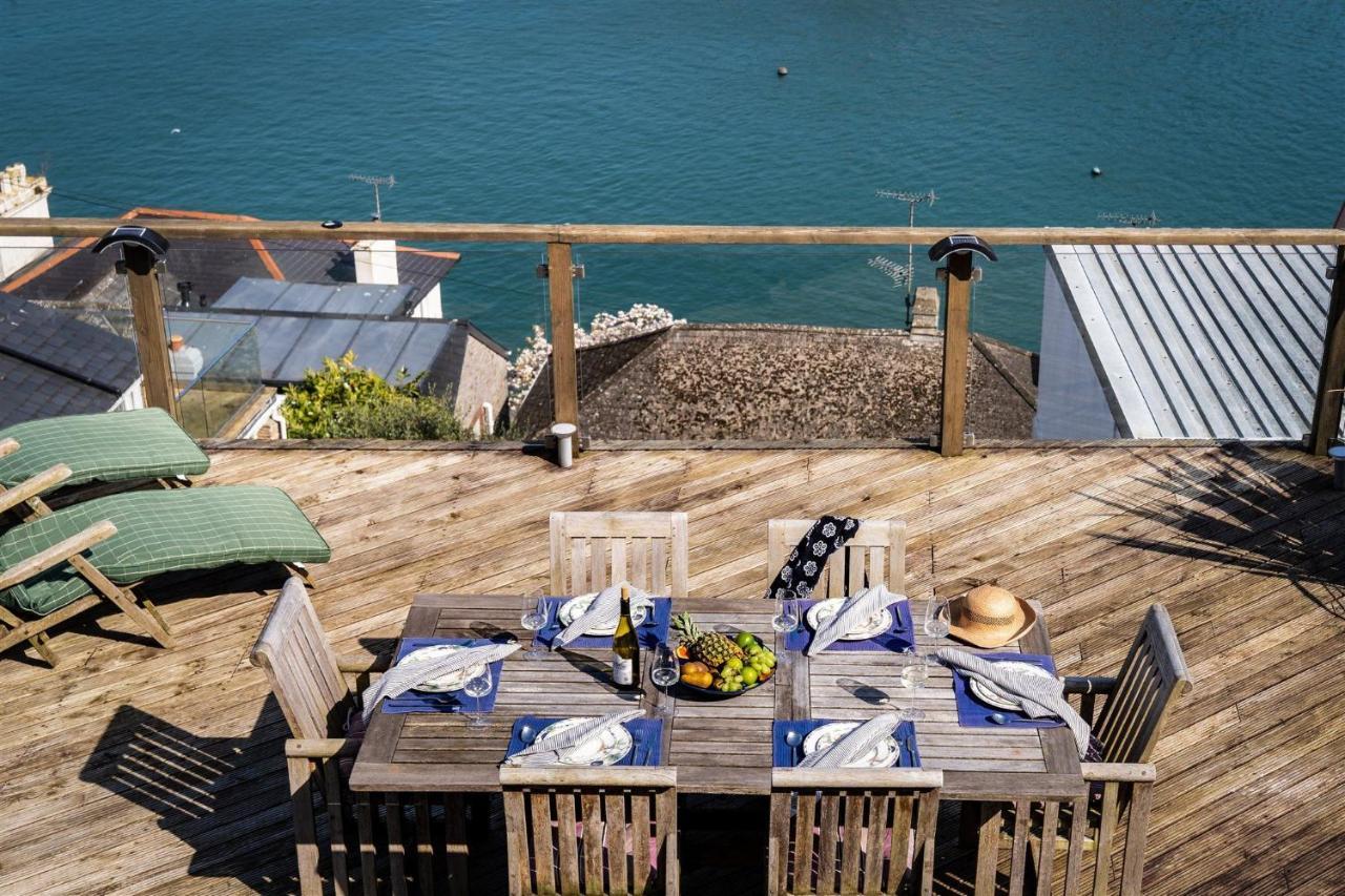 Uphigh - Elevated Family Home With Stunning River Views Dartmouth Luaran gambar