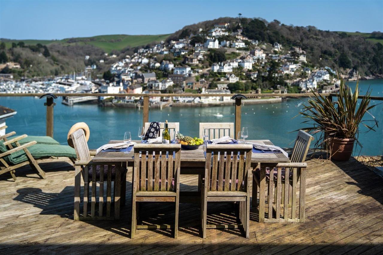 Uphigh - Elevated Family Home With Stunning River Views Dartmouth Luaran gambar