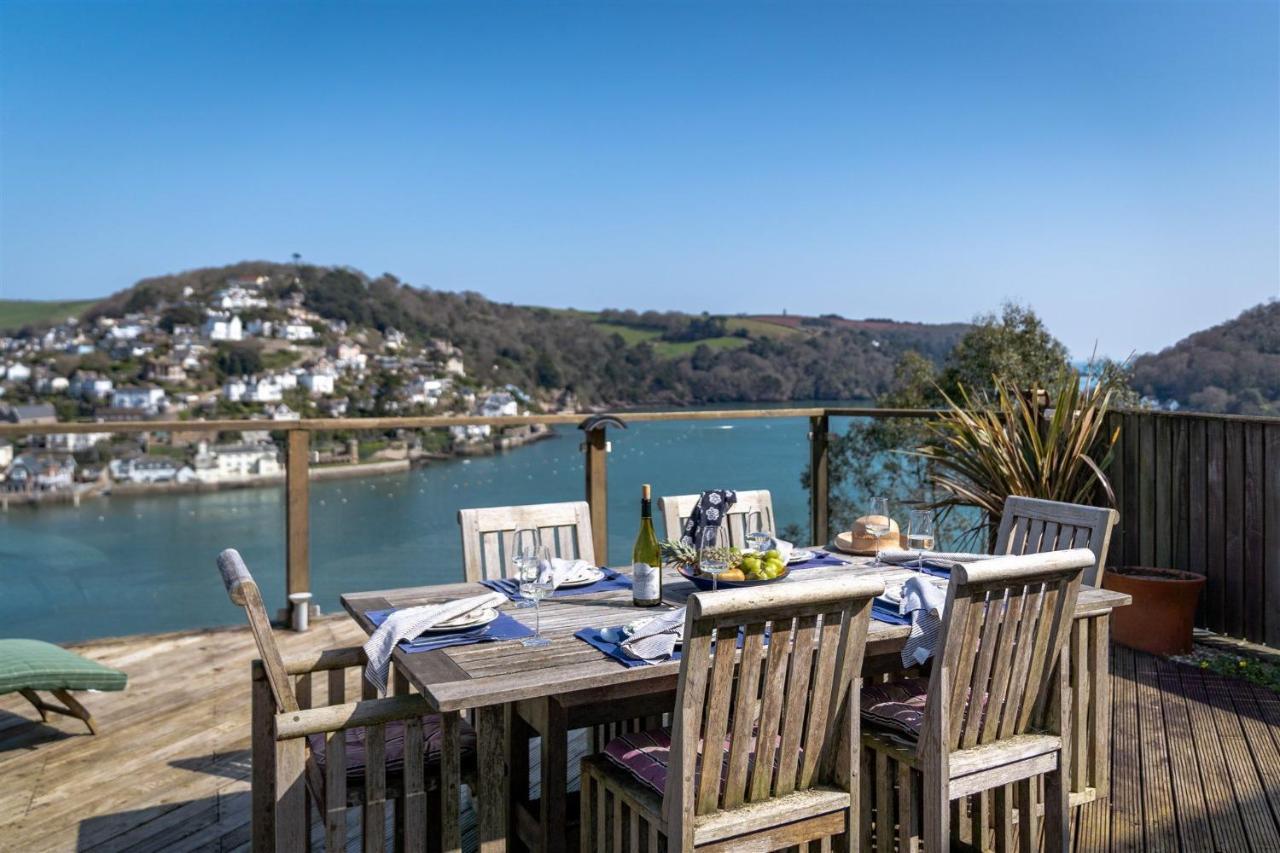 Uphigh - Elevated Family Home With Stunning River Views Dartmouth Luaran gambar